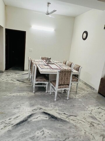6 BHK Independent House For Sale in Sector 15