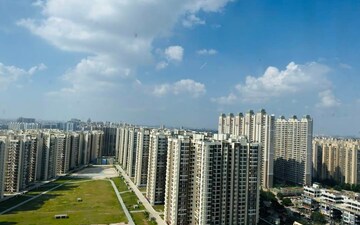 2 BHK Apartment For Rent in Amrapali Golf Homes, Sector 4 Greater Noida