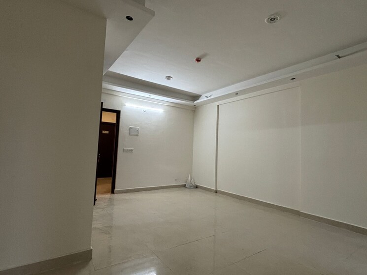 Room, signature-global-prime 2 Bedroom 834 Sq.Ft. Apartment In Sector 63a Gurgaon 8978739