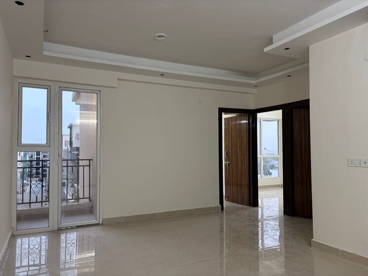 Room, signature-global-prime 2 Bedroom 834 Sq.Ft. Apartment In Sector 63a Gurgaon 8978739
