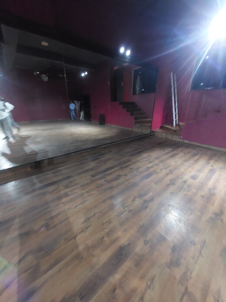 undefined, indira nagar Commercial Office Space 2000 Sq.Ft. In Indira Nagar Lucknow 8978751