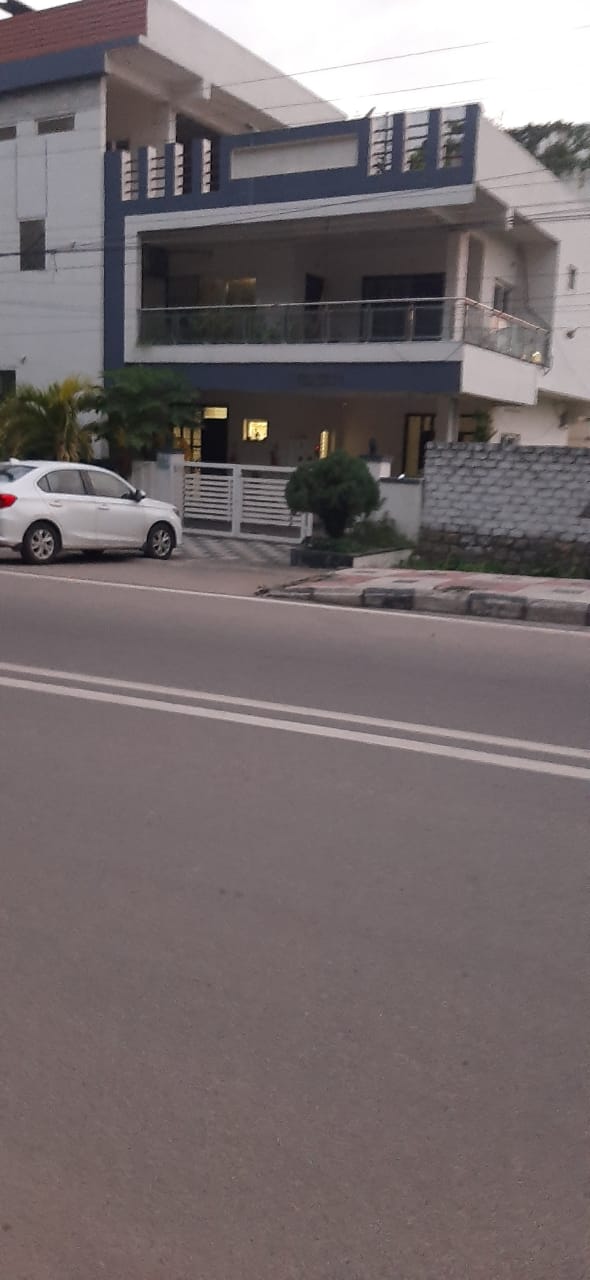 5 BHK + Pooja Room,Servant Room Independent House For Sale in R R R Kaythi Nivas 