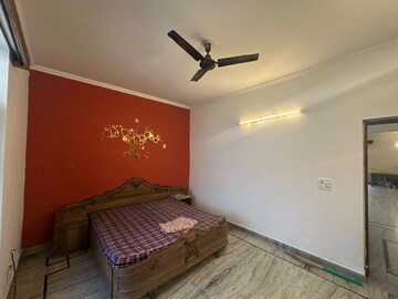 Room in 1 BHK Independent House at Sector 16 A – for Rent