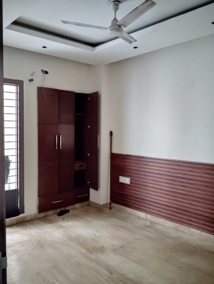 Room, sector 16 2 Bedroom 3150 Sq.Ft. Independent House In Sector 16 Faridabad 8978816