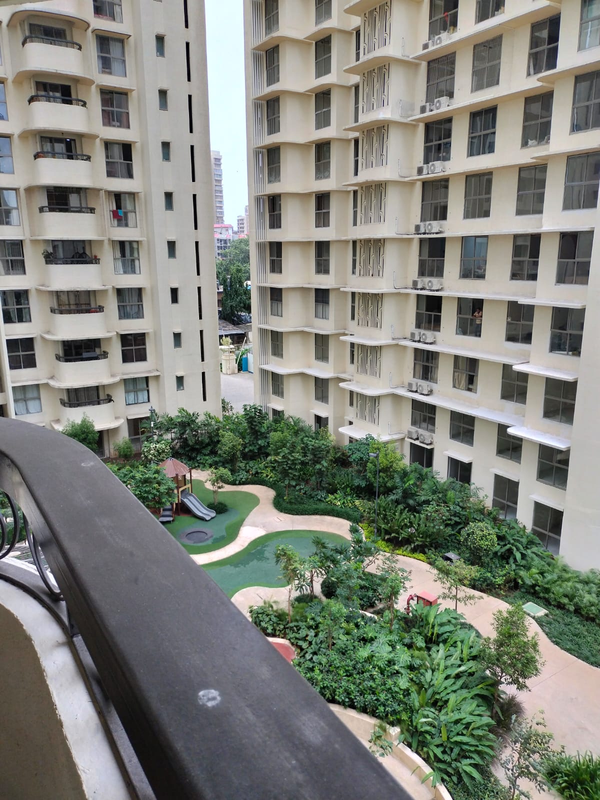 3.5 BHK Apartment For Rent in Lodha Bel Air