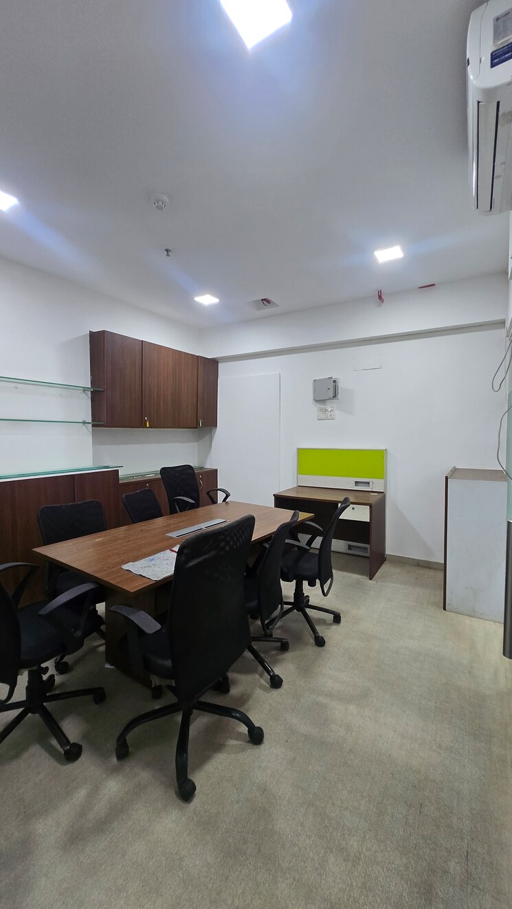 Team Area, corporate-annexe Commercial Office Space 1350 Sq.Ft. In Goregaon East Mumbai 8978840
