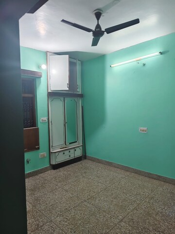 Room in 2 BHK Independent House at Gomti Nagar – for Rent