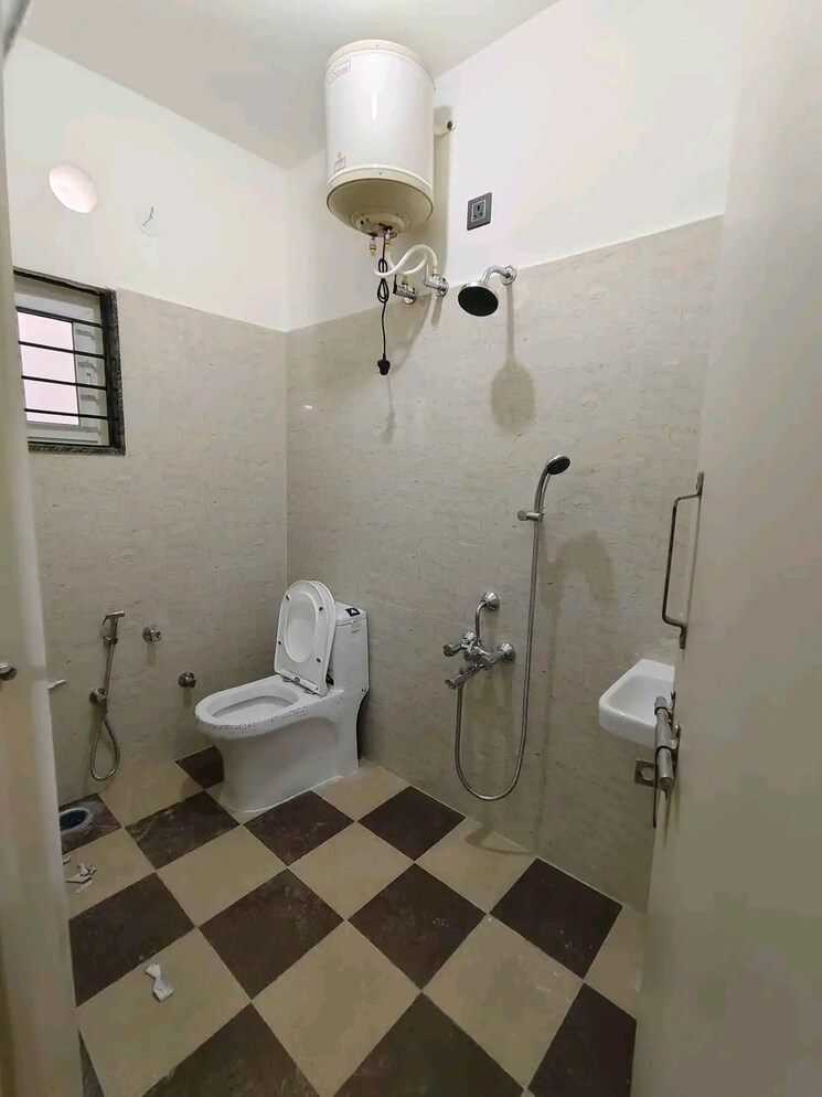 Bathroom, koramangala 2 Bedroom 900 Sq.Ft. Builder Floor In Koramangala Bangalore 8978851