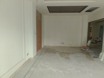 Building Lobby in 4 BHK Builder Floor at Jangpura – for Sale