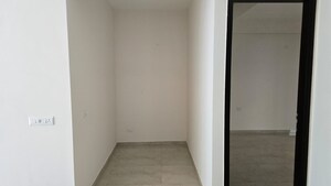 Room in 3.5 BHK Builder Floor at Smart World Gems, Sector 89 – for Sale