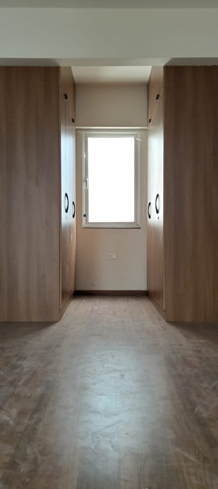 Room, godrej-woods 4 Bedroom 3200 Sq.Ft. Apartment In Sector 43 Noida 8978920