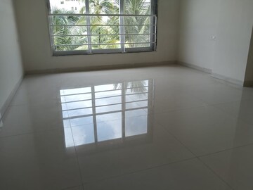 Room in 3 BHK Apartment at Anusmera Residences, Chembur – for Rent