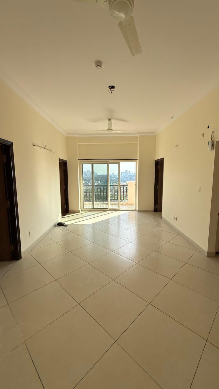 Room, sunshine-helios 3 Bedroom 1685 Sq.Ft. Apartment In Sector 78 Noida 8978941