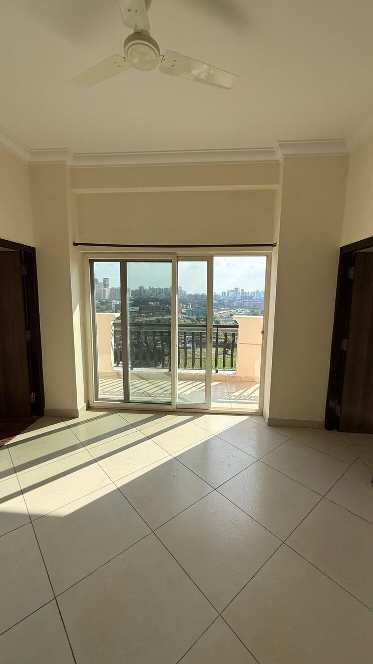 Room, sunshine-helios 3 Bedroom 1685 Sq.Ft. Apartment In Sector 78 Noida 8978941