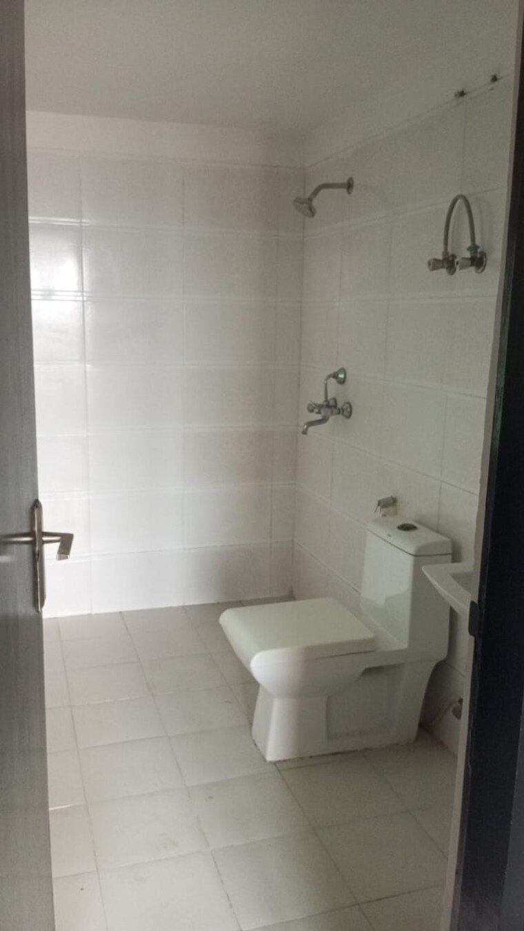 Bathroom, omkar-royal-nest 2 Bedroom 1095 Sq.Ft. Apartment In Tech Zone 4 Greater Noida Greater Noida 8978948