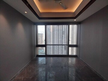 Room in 4 BHK Apartment at Lodha Trump Tower, Worli – for Sale