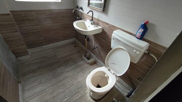 Bathroom in 3 BHK Independent House at Sector 46 – for Rent
