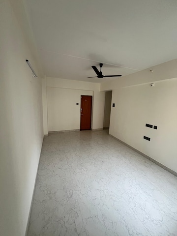2 BHK Apartment For Rent in Lake View Apartments Powai, Powai