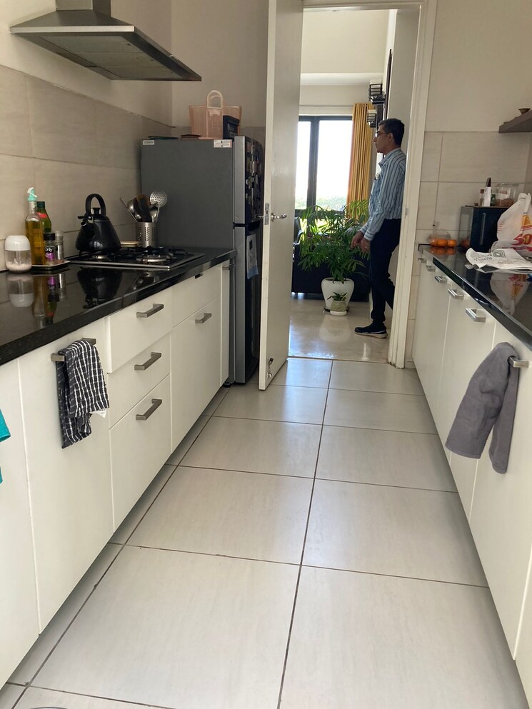 Kitchen, ashoka-cresent 4 Bedroom 2800 Sq.Ft. Builder Floor In Sector 26 Gurgaon 8978993