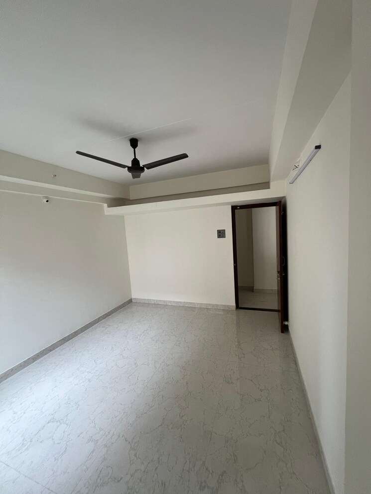 Room, lake-view-apartments-powai 2 Bedroom 822 Sq.Ft. Apartment In Powai Mumbai 8978991