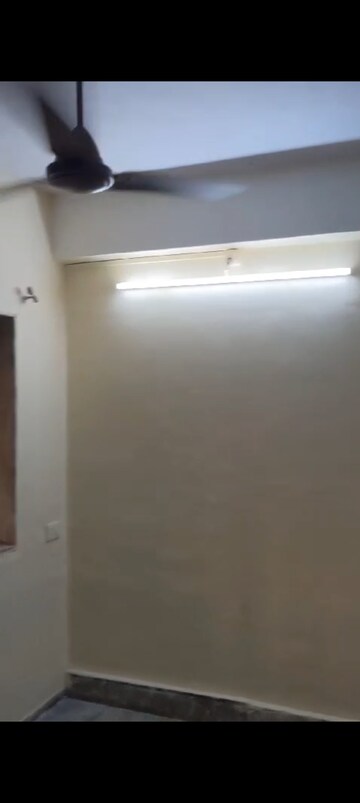 Room in 1 BHK Apartment at Kurla East – for Rent