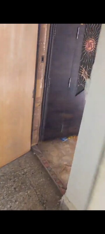 Furnished Amenities in 1 BHK Apartment at Kurla East – for Rent