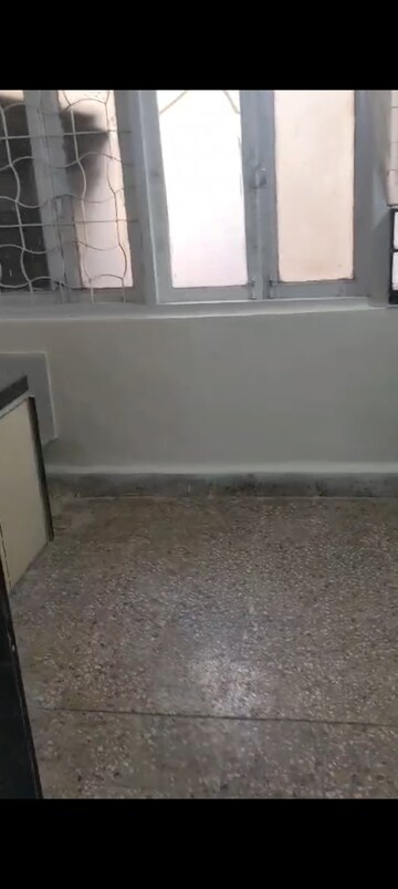 Furnished Amenities in 1 BHK Apartment at Kurla East – for Rent