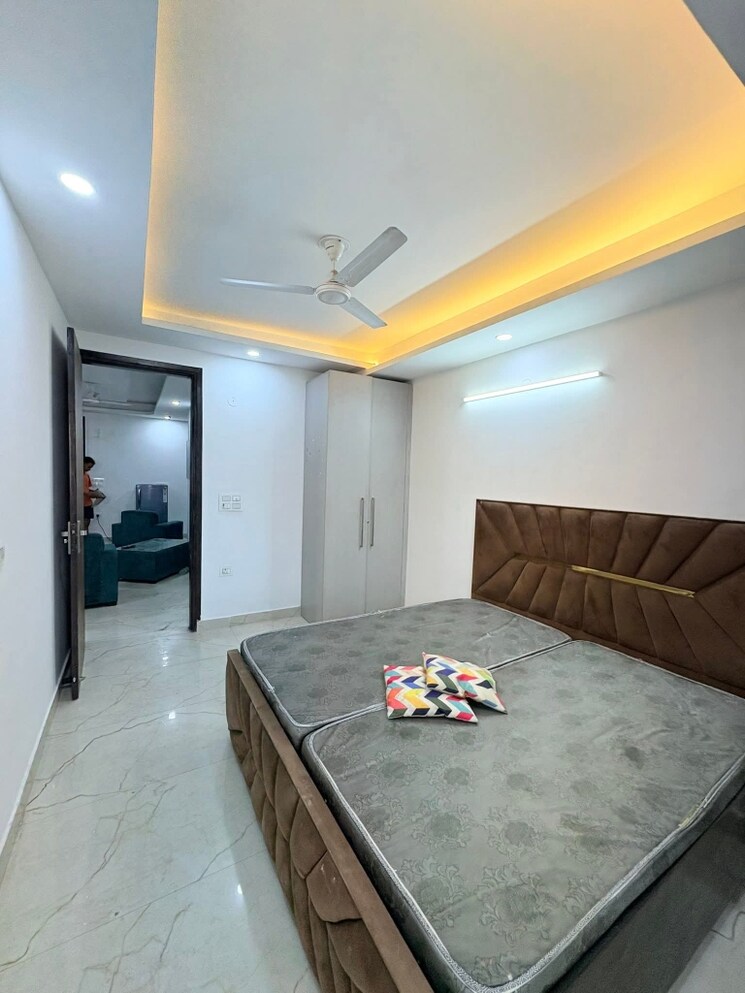 Master Bedroom, freedom fighters enclave 3 Bedroom 1500 Sq.Ft. Apartment In Freedom Fighters Enclave Delhi 8979012