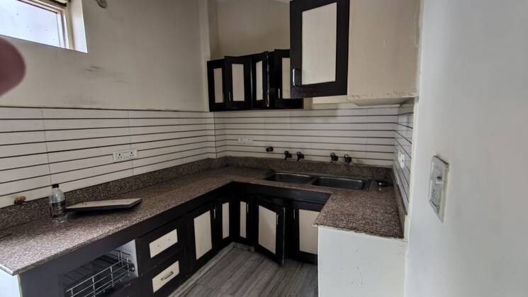 Kitchen, sector 36 1.5 Bedroom 1000 Sq.Ft. Independent House In Sector 36 Noida 8979021