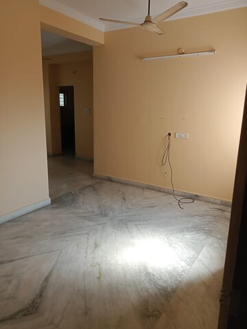 Room in 2 BHK Apartment at Begumpet – for Rent