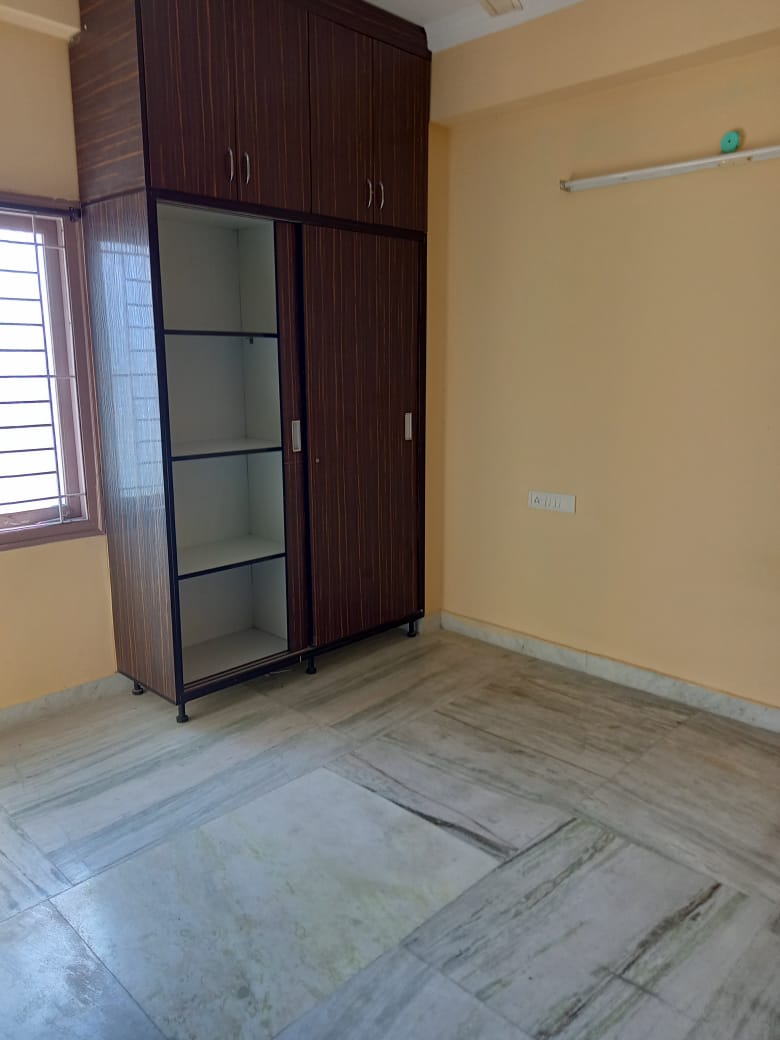 2 BHK Apartment For Rent in Sai Krishna Apartment
