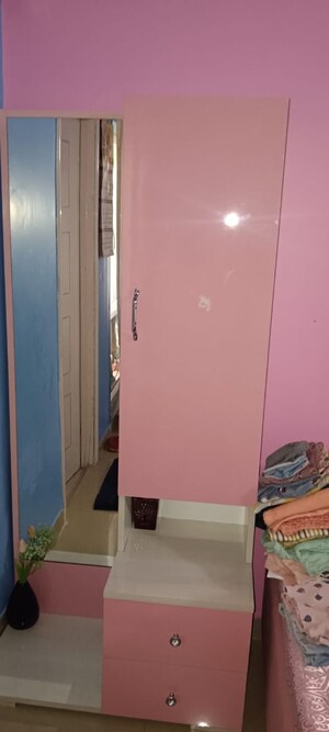 Furnished Amenities in 3.5 BHK Apartment at Antriksh Overseas Apartment, Sector 50 – for Sale