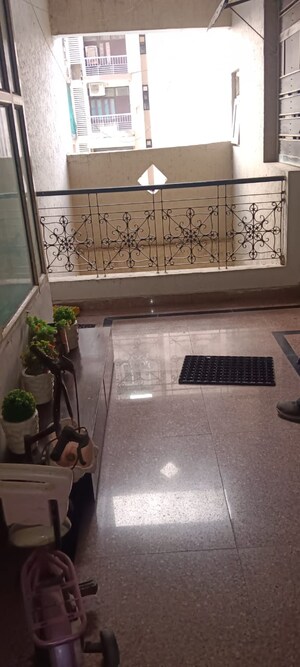 Kitchen in 3.5 BHK Apartment at Antriksh Overseas Apartment, Sector 50 – for Sale