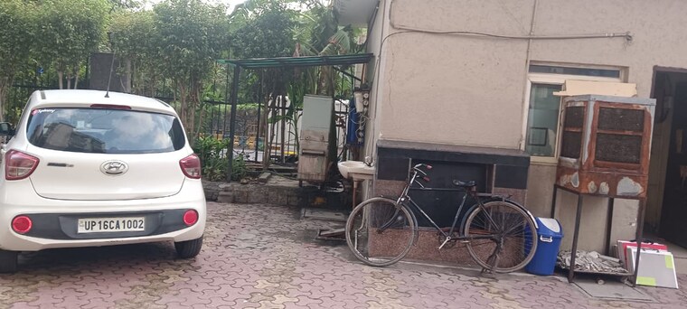  Parking, antriksh-overseas-apartment 3.5 Bedroom 1962 Sq.Ft. Apartment In Sector 50 Noida 8979035