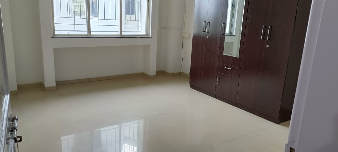 2 BHK + Pooja Room 1200 Sq.Ft. Apartment in West End River View