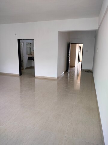 Room in 2 BHK Apartment at West End River View, Aundh – for Rent
