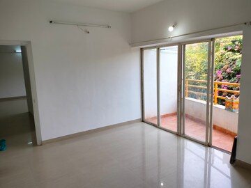 Room in 2 BHK Apartment at West End River View, Aundh – for Rent