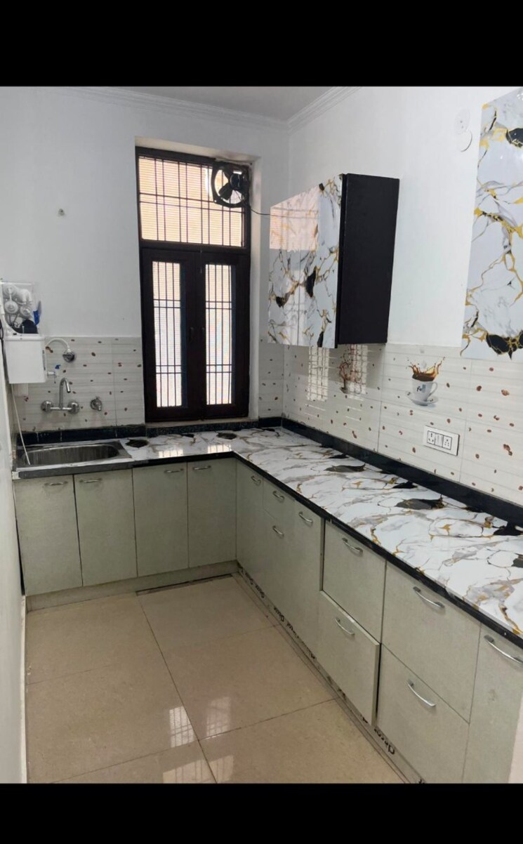 Kitchen, sas-tower 2 Bedroom 2200 Sq.Ft. Builder Floor In Sector 38 Gurgaon 8979046