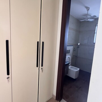 Attached Bathroom in 3 BHK Builder Floor at DLF Galleria Market, Sector 27 – for Rent
