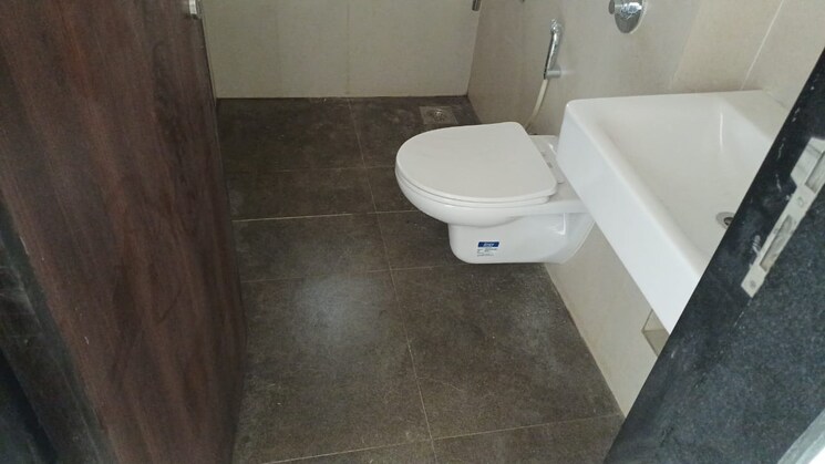 Bathroom, runwal-sanctuary 2 Bedroom 768 Sq.Ft. Apartment In Mulund West Mumbai 8979068