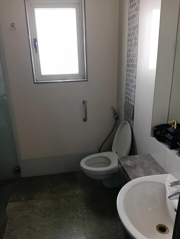 Bathroom in 4 BHK Apartment at Lokhandwala Victoria, Worli – for Sale