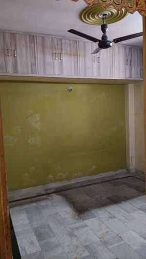 Room in 2 BHK Builder Floor at Shalimar Garden Extension ii – for Sale