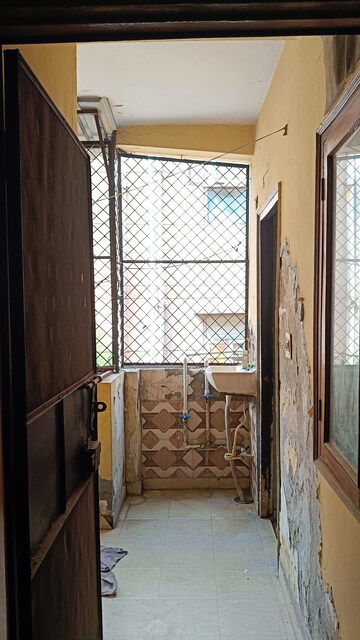 Bathroom in 2 BHK Builder Floor at Shalimar Garden Extension ii – for Sale