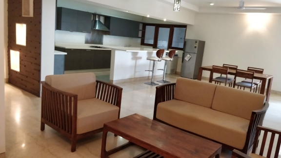 4 BHK + Servant Room Apartment For Rent in Mantri Altius