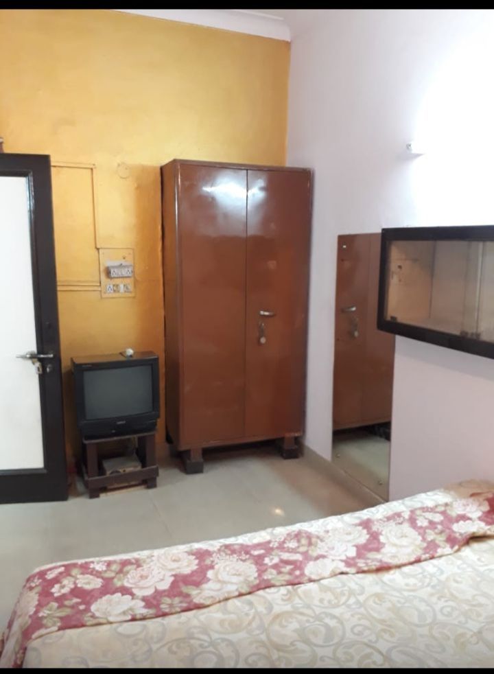 2 BHK Builder Floor For Sale in Lajpat Nagar