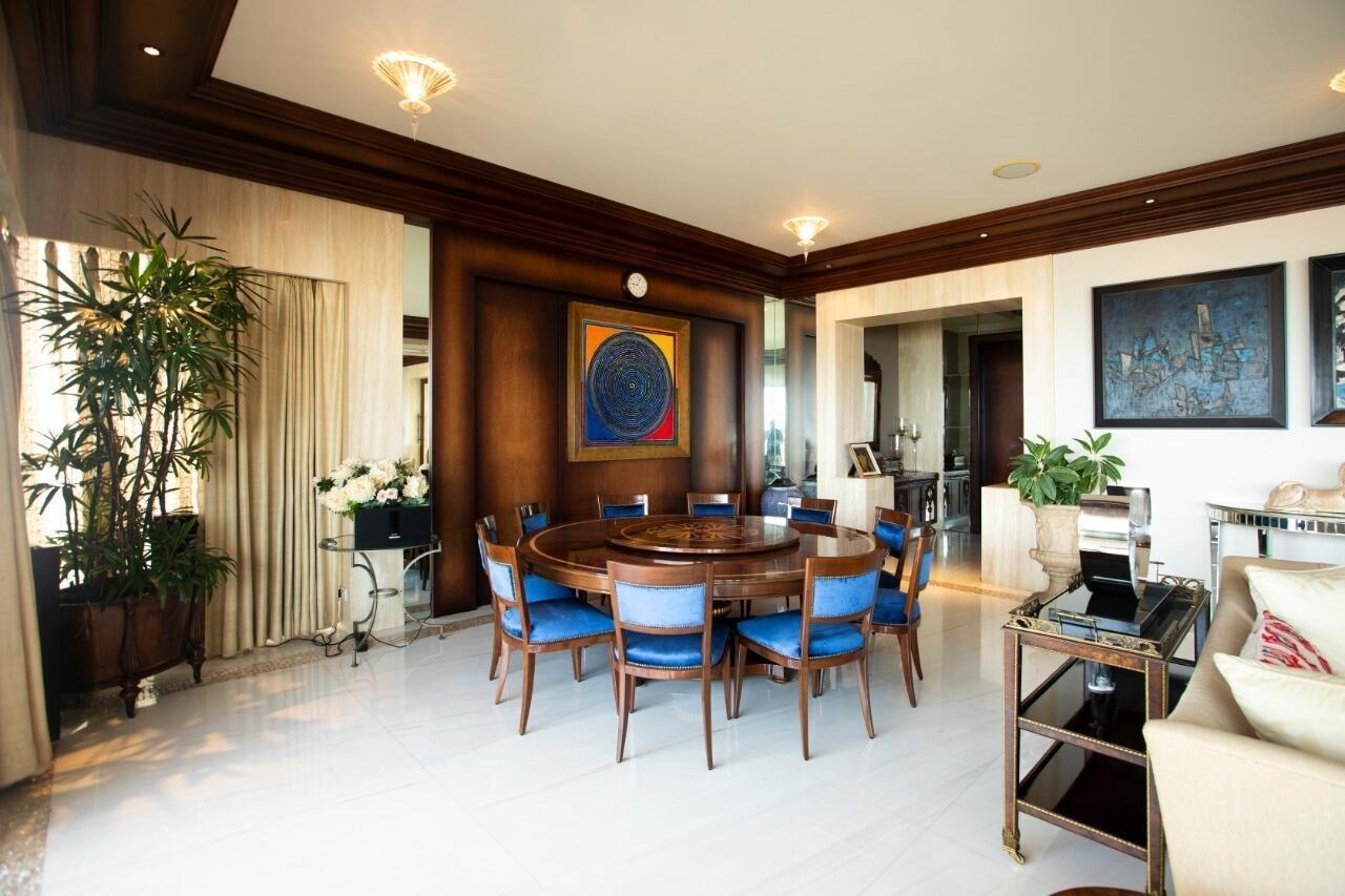 4 BHK + Servant Room 7500 Sq.Ft. Apartment in One Altamount Apartment