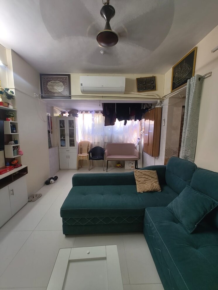 Living Room, mangal-orchid-chs 1 Bedroom 450 Sq.Ft. Apartment In Andheri West Mumbai 8979154