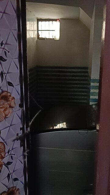 Furnished Amenities in 2 BHK Builder Floor at Dilshad Colony – for Sale