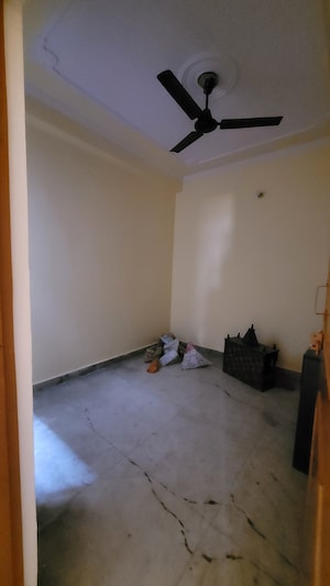 Bedroom in 3 BHK Builder Floor at Dilshad Garden – for Sale