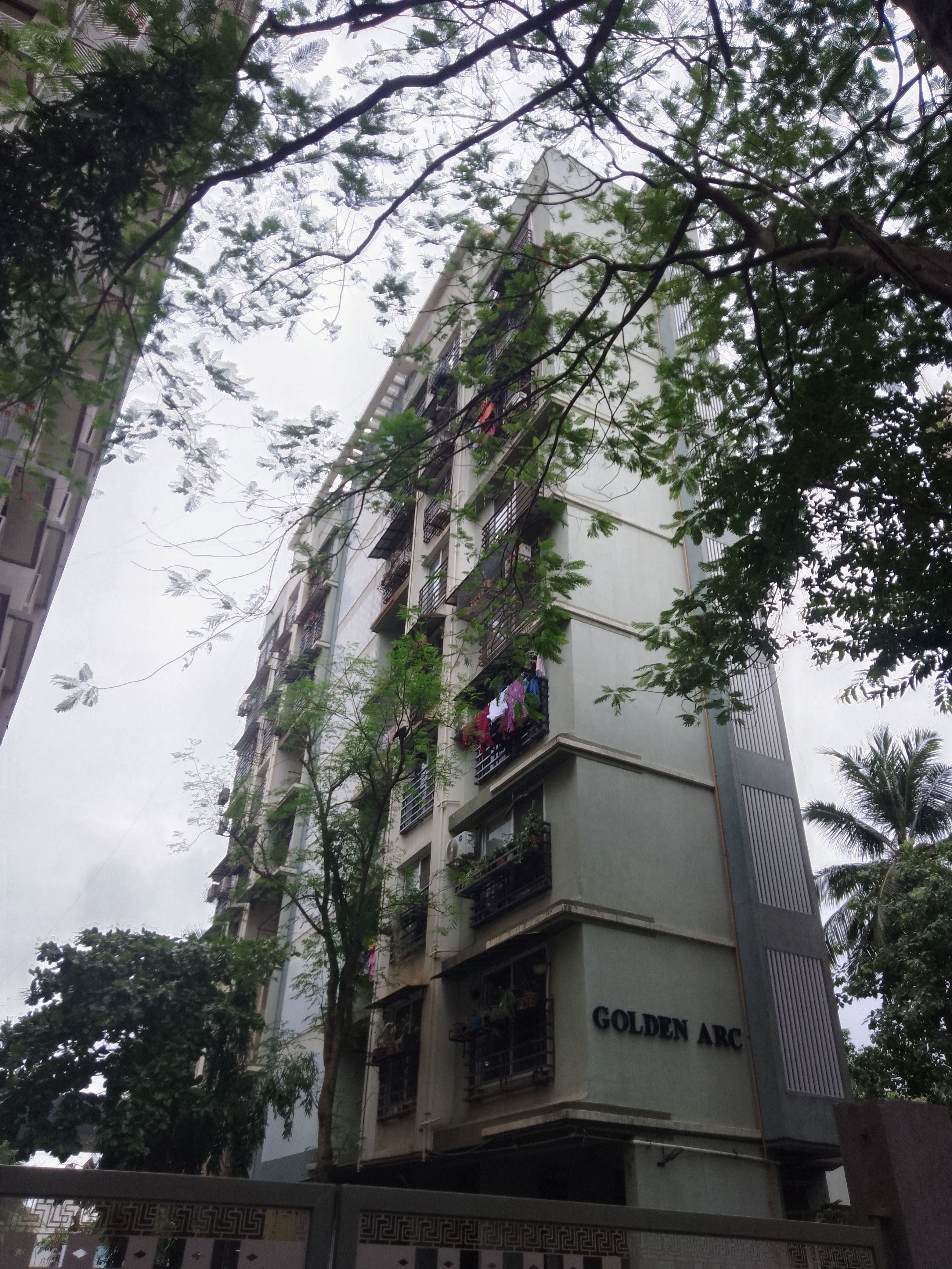 1 BHK Apartment For Rent in Gurukrupa Golden Arch